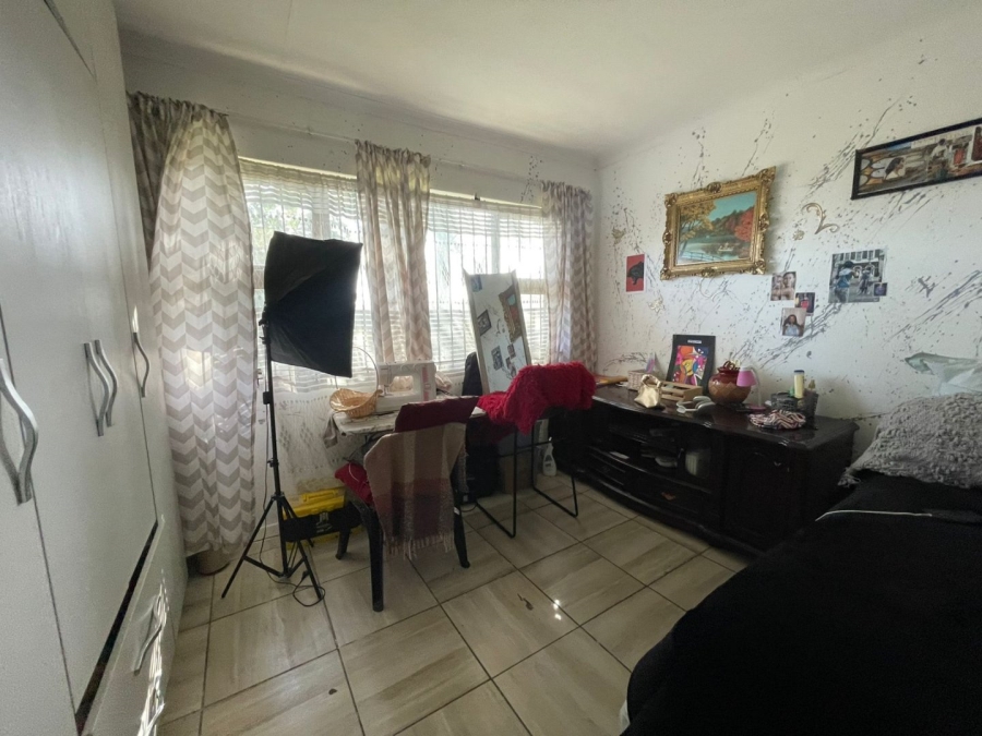 7 Bedroom Property for Sale in Haven Hills Eastern Cape
